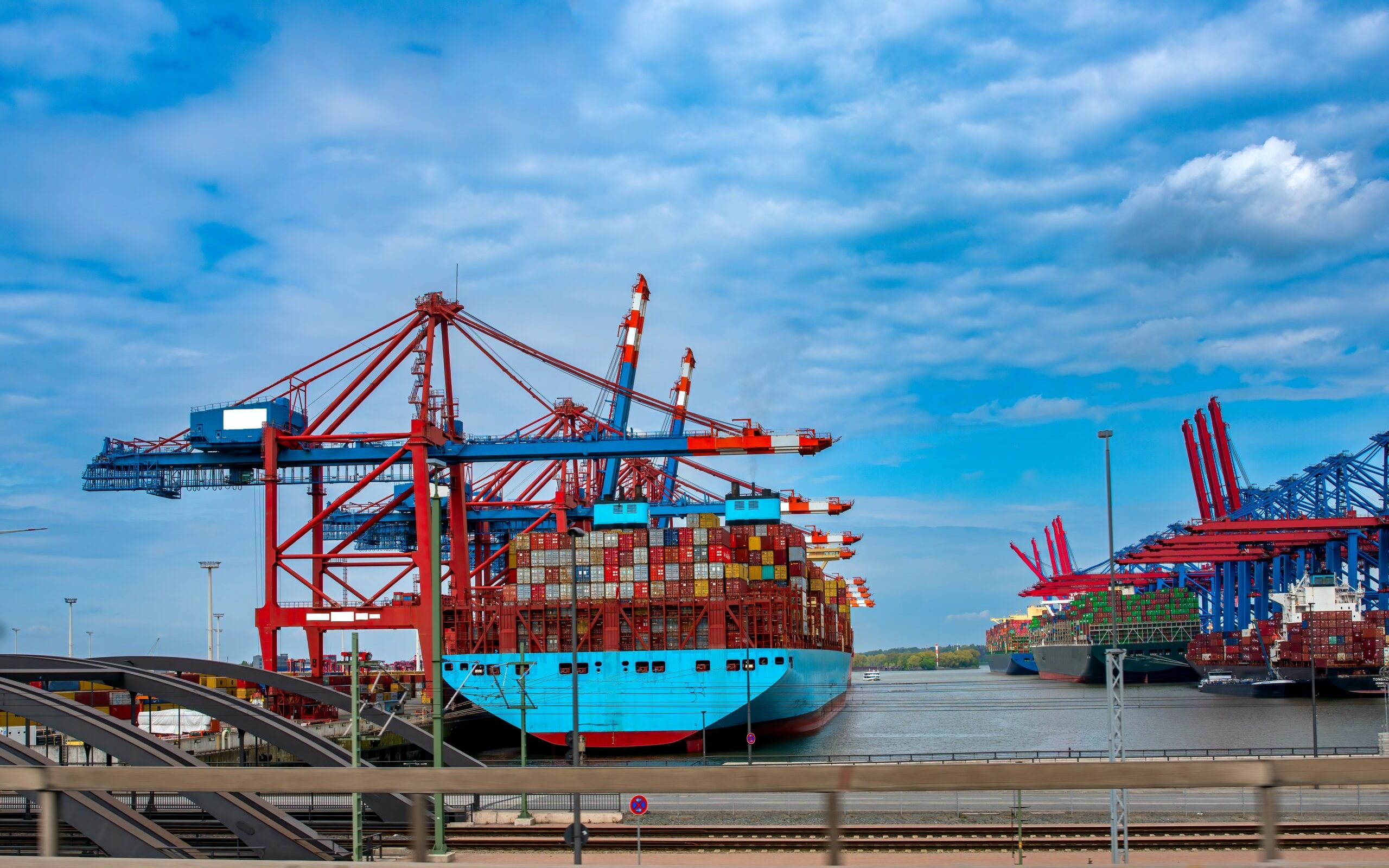 Sea Freight Forwarding Services 1